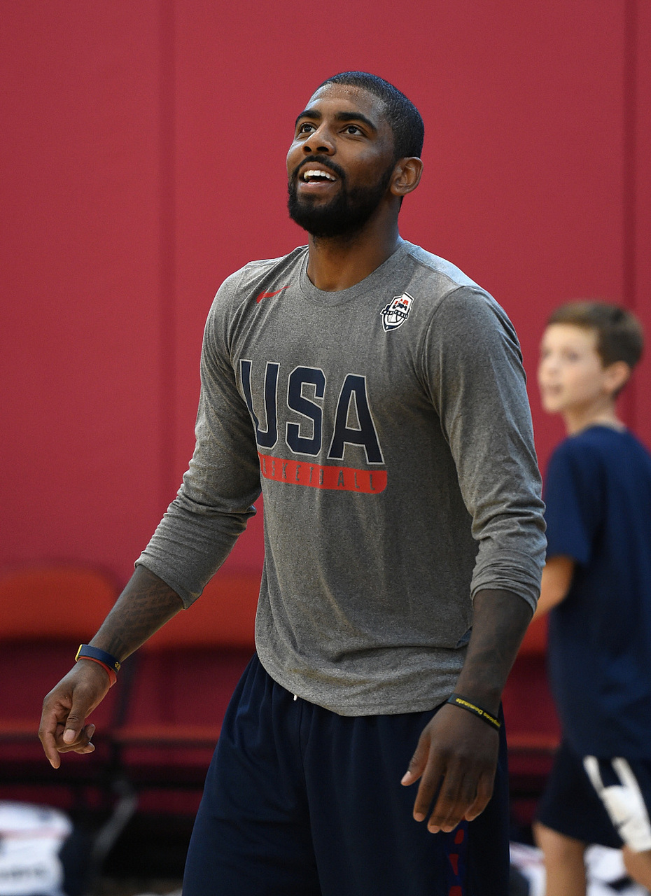 中一直保持 中一直保持