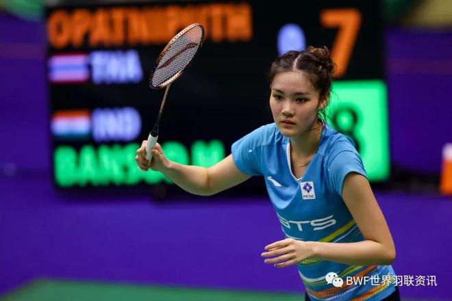 时提供更多 时提供更多